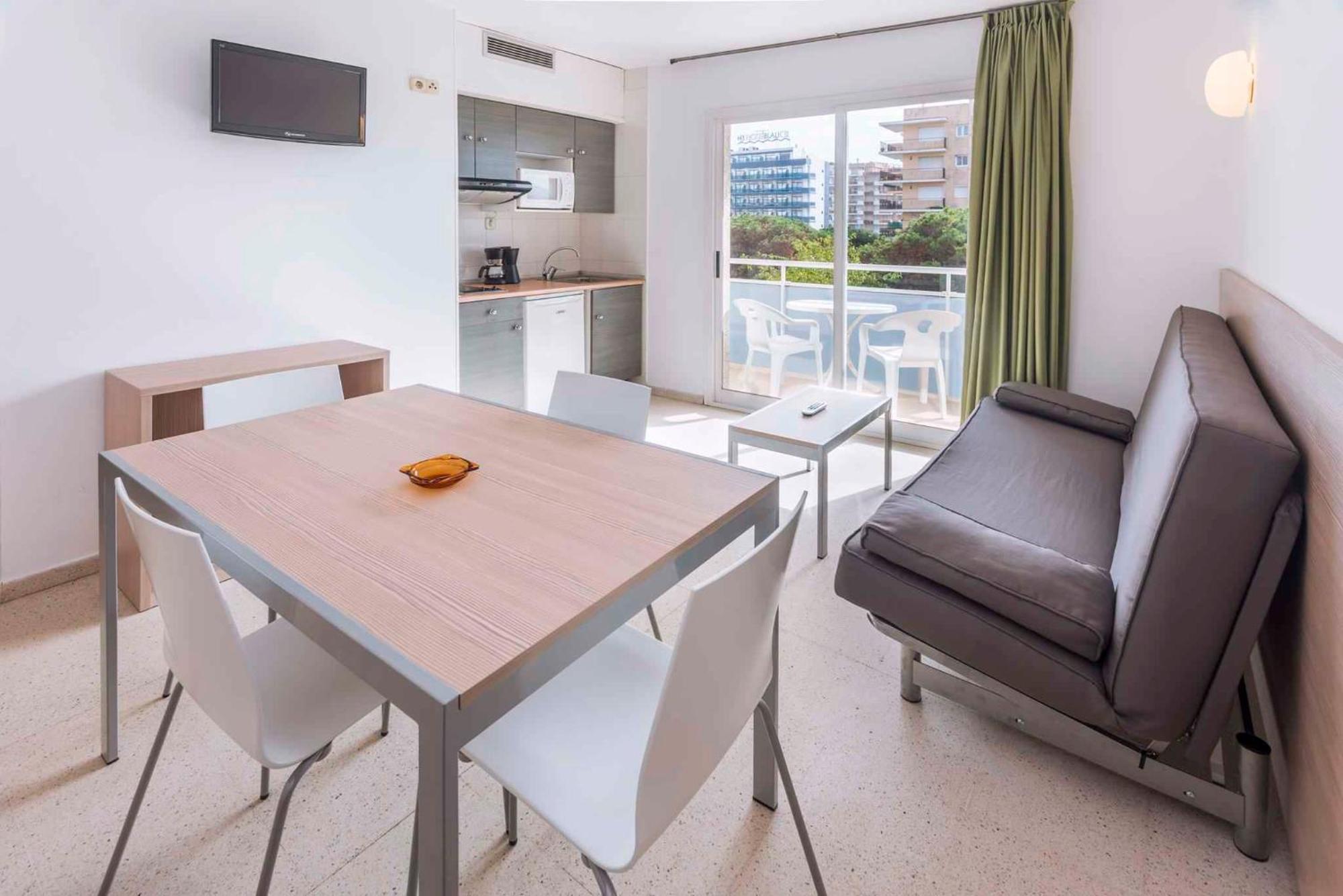 Apartments In Blanes/Costa Brava 35181 Pokój zdjęcie
