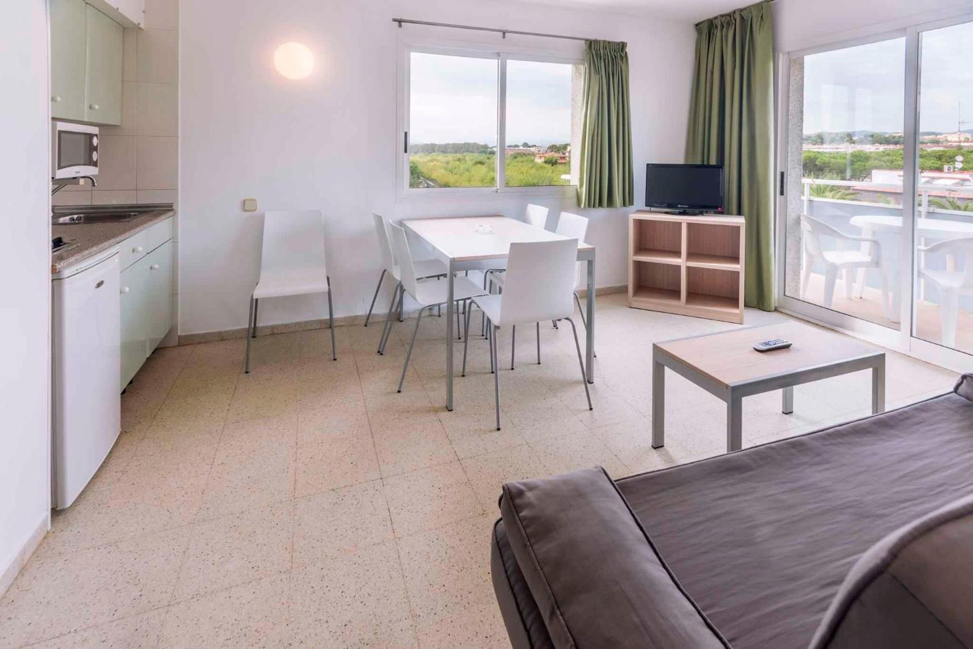 Apartments In Blanes/Costa Brava 35181 Pokój zdjęcie